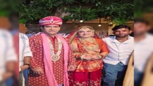 Dinesh Yadav Nirhua and Amrapali Dubey 1 (2) (1)