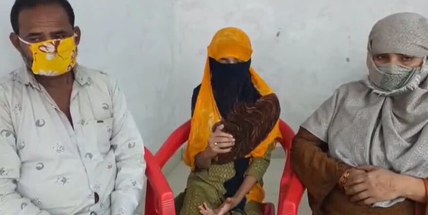 Etawah minor girl abuses hindu dieties (1)