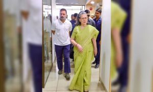 Sonia and Rahul Gandhi 3 (1)