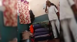 criminal talking on phone inside bengaluru central jail Nov 8 and 9 (1)