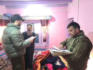 security forces raid at the house of a suspect in Kashmir Nov 12 IANS (1) (1)