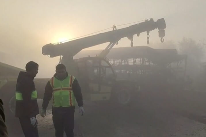 accident on yamuna expressway mathura dec 16 2 (1)