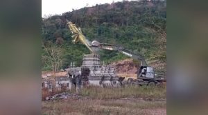 lord vishnu statue demolished by thailand 2 (1)