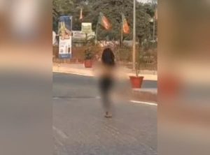 transgender strips in Lucknow (1)