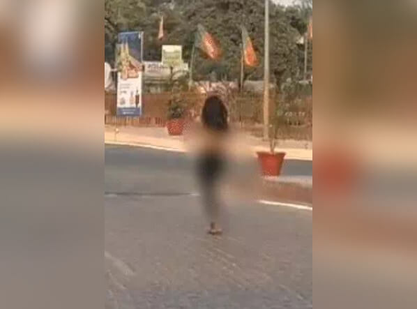 transgender strips in Lucknow (1)