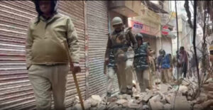 Police - houses demolished in Varanasi (1)