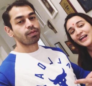 Prateek Yadav and Aparna Yadav Instagram (1) (1)