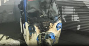 tempo got burnt in fire at Prayagraj magh mela (1) (1)