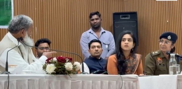 Anil Vij and SP argument (1)