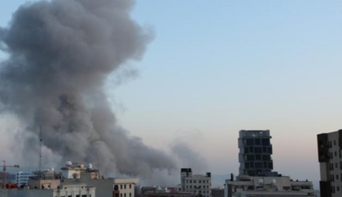 AMARICA ATTACK ON HORMUZ