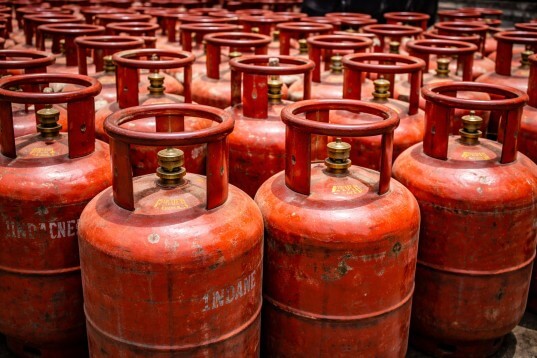 LPG Gas Cylinder ChatGPT Image Mar 25, 2026, 05_12_07 PM (1)