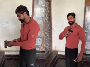 MAN SHOOT HIMSELF (1)