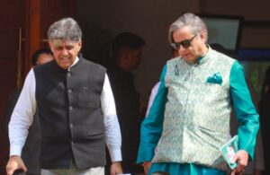 Shashi Tharoor and Manish Tewari (1) (1)