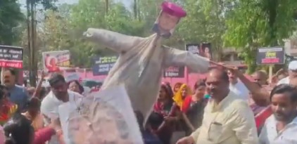 AKHILESH YADAV PUTLA FUKA