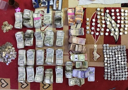 cash recovered Karnataka (1)