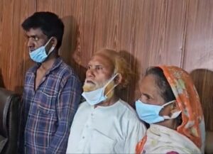 16 year old girl body found in box in train, police arrest father and two others (1)