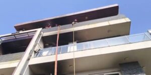 Fire in Delhi building 4 storey May 03 (1) (1)