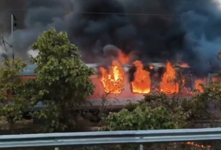 Rajdhani express catches fire (1)