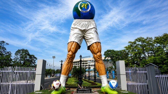 football statue demolished (1)
