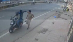 gold chain of RJD MLAs brother snatched in Patna IANS May 15 (1) (1)