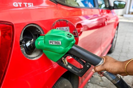 petrol 223344 IANS (1) (1)