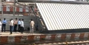 railway shed collapse at Charbagh railway station IANS (1) (1)