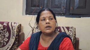 Mother of Aditya who lost life in Lucknow fire (1) (1)