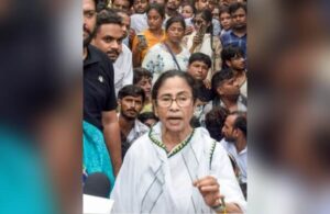 Mamata Banerjee 221133 (1)