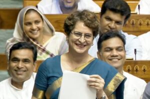 PRIYANKA GANDHI2 (1)