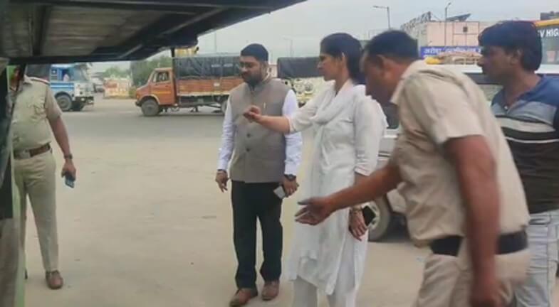 Rajasthan Judges check buses July 09 IANS (1) (1)