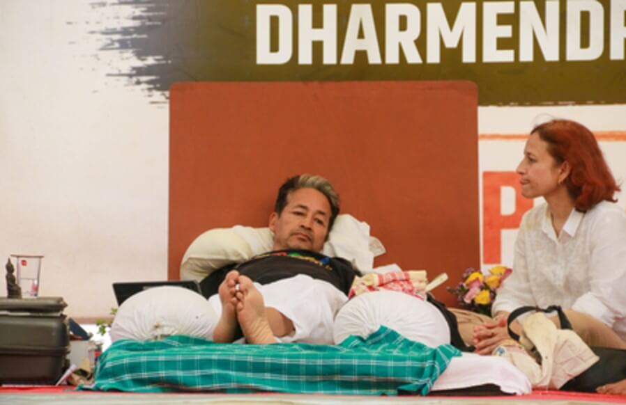 Sonam Wangchuk and his Wife Geetanjali (1) (1)