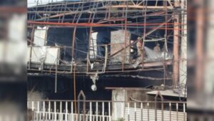 SHOWROOM FIRE (1)