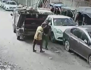 man stabs to death sanitation worker in kalyanpuri delhi (1)