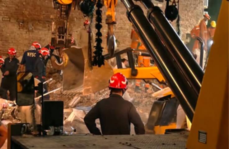 delhi building collapse 5 dead IANS (1)