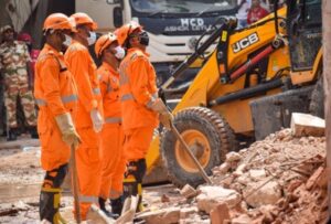 delhi building collapse image 5 ians (1) (1)