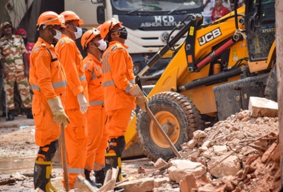 delhi building collapse image 5 ians (1) (1)