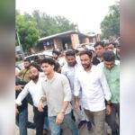 saurav das and ashutosh ranka protest outside parliament street police station in delhi sep 04 IANS (1)