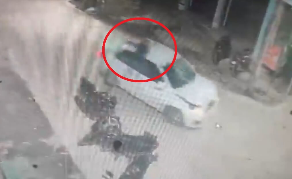 Kanpur man dragged over car dies (1)