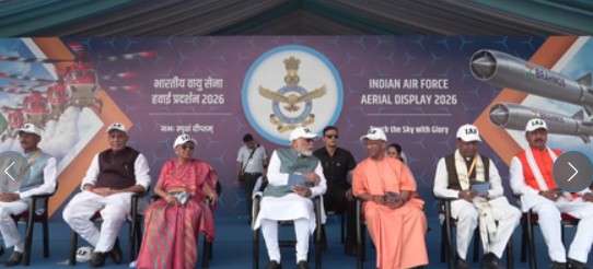 PM MODI IN AIR SHOW